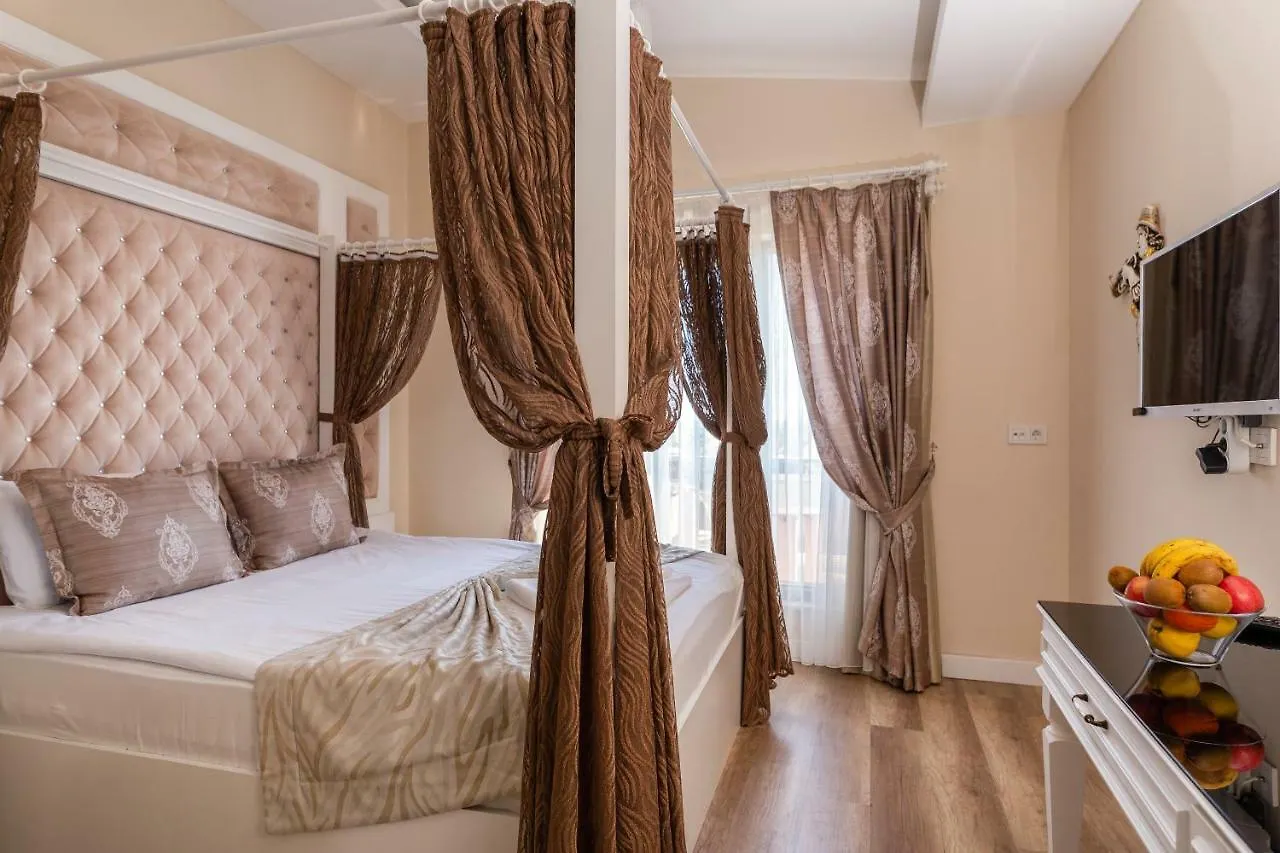 Microyal Hotel Antalya 2*,