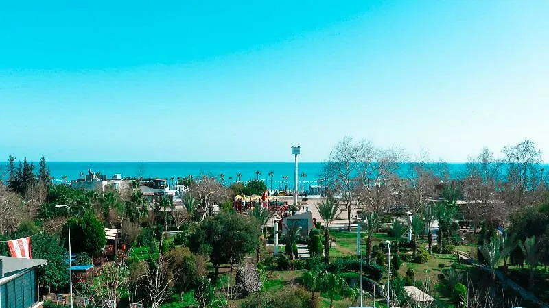 فندق ميك رويال أنطاليا 2*,  تركيا